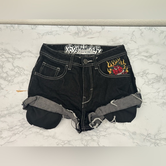 ninth hall Pants - Ninth Hall Women’s Idle Rinse Black Denim Jeans shorts Size 0 Embroidered